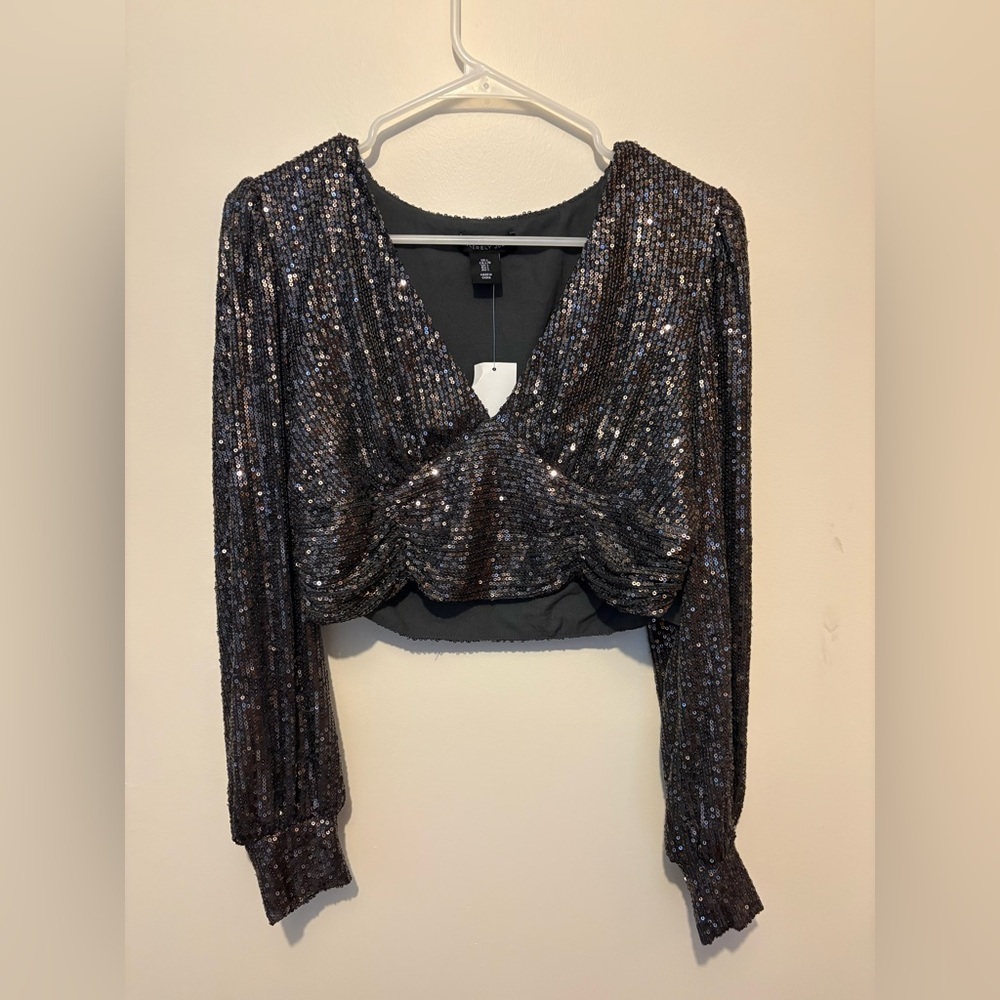 NWT Sincerely Jules Black and Silver Sequin Blouse Crop Top Concert Bachelorette